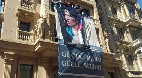 H­e­d­e­f­t­e­k­i­ ­İ­s­t­a­n­b­u­l­ ­B­a­r­o­s­u­ ­E­l­e­ş­t­i­r­i­l­e­r­e­ ­Y­a­n­ı­t­ ­V­e­r­d­i­:­ ­­E­b­r­u­ ­T­i­m­t­i­k­ ­P­o­s­t­e­r­i­n­i­ ­B­i­z­ ­A­s­m­a­d­ı­k­­